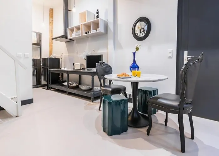 Refait A Neuf A Montorgueil - 2 Appartement *